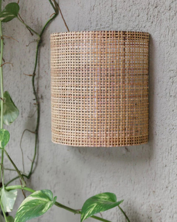 Organic Bagor Weave Wall Light