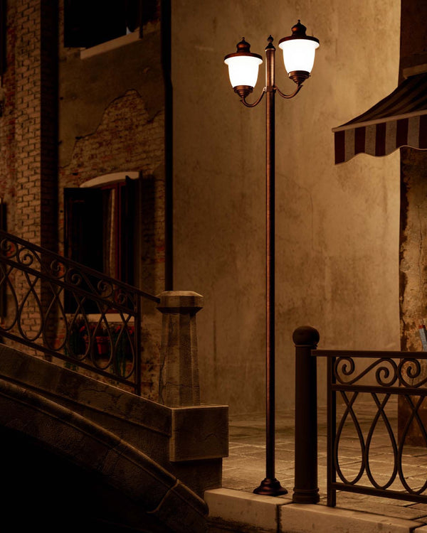 Traditional Italian Double Head Bollard Light