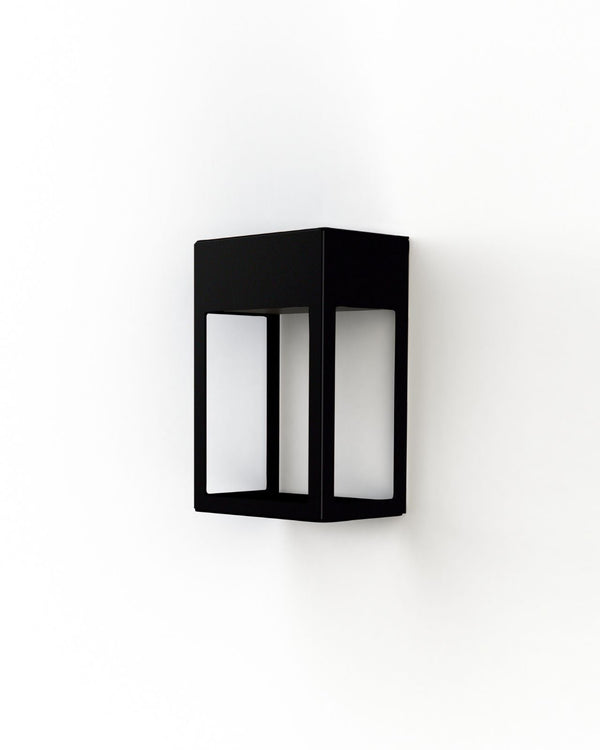 Small / Jet Black / 2700K