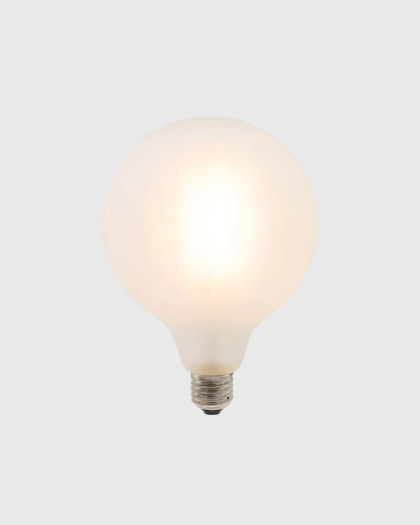 Dimmable E27 LED | G125 | 8W | 2700K