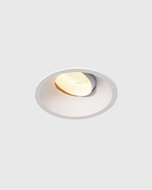 Adjustable round downlight in white finish