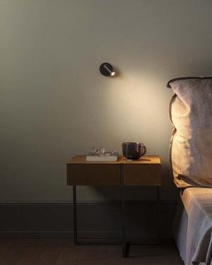 Minimalist Rotatable Metal Wall Light - Lighting Collective