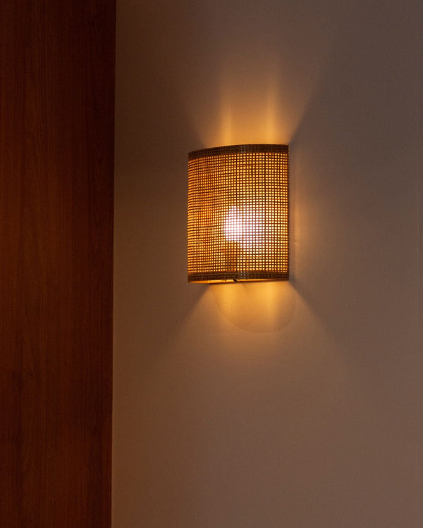 Organic Bagor Weave Wall Light