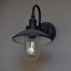 traditional vintage style outdoor light port | Lighting Collective